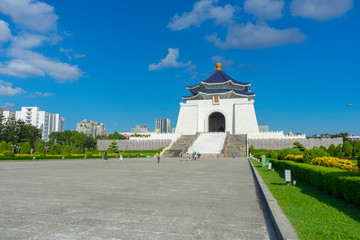 Fototapeta na wymiar Chiang Kai-shek Memorial Hall against blue sky in Taipei,Taiwan.