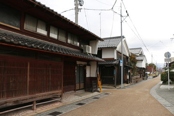 Fototapeta na wymiar 古い日本家屋