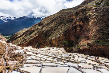 Salt baths lit by the sun