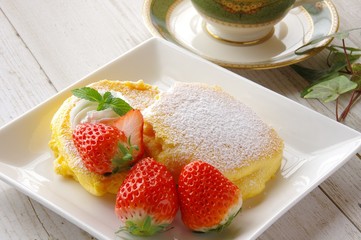 ふわふわのパンケーキ　ホームメイドスィーツ