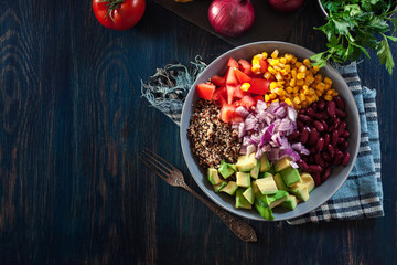 Mexican salad with quinoa and vegetables