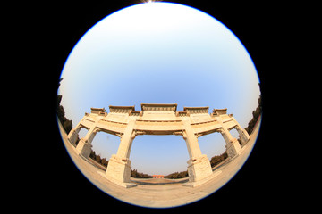 Fototapeta na wymiar Chinese ancient stone archway