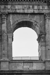 Fornice romano, particolare da Anfiteatro Flavio