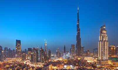 Fototapeta na wymiar Dubai sunset panoramic view of downtown.