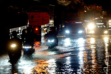 water flood car