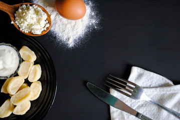 Dumplings with curd and sour cream
