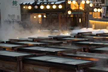 草津温泉　湯もみ　Kusatsu Hot Spring　Hot water fir	