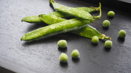 зеленый горошек