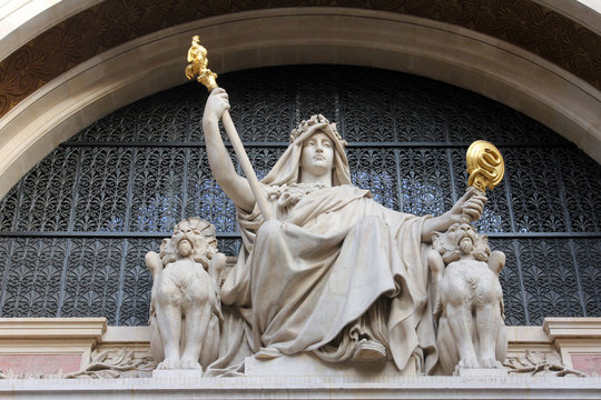 Statue of prudence on the BNP building in Paris 