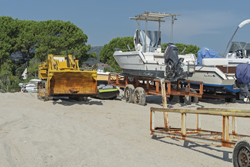 Italia Calabria barche sulla spiaggia