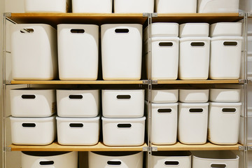 家　収納　シンプル