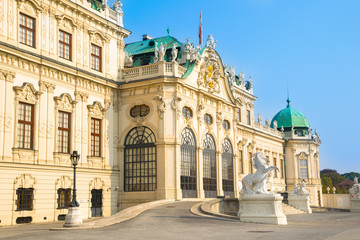 Fototapeta na wymiar Vienna, Austria - 0ctober, 17, 2018 - People enjoy a sunny day to visit the Belvedere Palace.