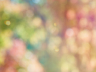 빗나간 포커스를 이용한 추상적인 봄 배경과 보케 