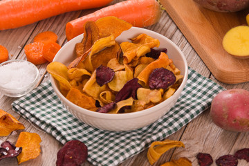 Mixed vegetable crisps.