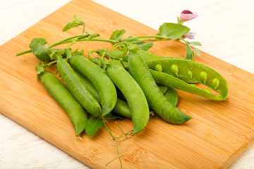 Ripe green peas