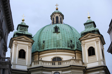 Fototapeta na wymiar Vienna, Austria - famous Peterskirche (Saint Peter's Church)