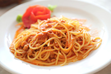 Spaghetti bolognese , Spaghetti with tomato sauce top with cheese , Italian Food