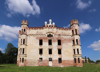 Fototapeta premium Ruins of the Cesky Rudolec Chateau