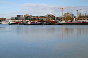 Obraz premium The Basins afloat is project in city Bordeaux