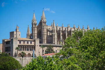 Fototapeta na wymiar Palma de Mallorca Altstadt und Sehenswürdigkeiten