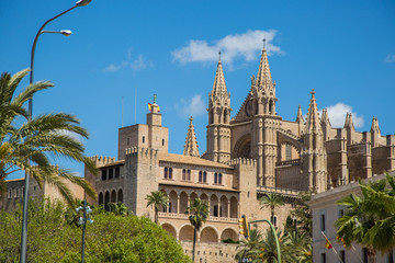 Fototapeta na wymiar Palma de Mallorca Altstadt und Sehenswürdigkeiten