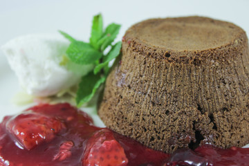 chocolate fondant with pistachio paste