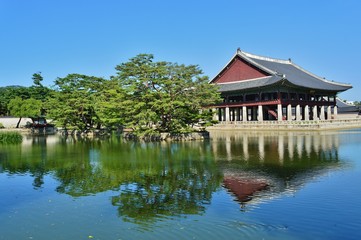 Naklejka premium Korean Temple, Seoul, South Korea