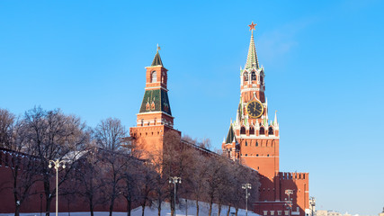 Fototapeta premium panoramic view of towers of Kremlin wall in winter