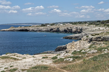 Italia Puglia Capo Santa Maria di Leuca lungomare scogli punta pistola