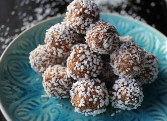 A plate with chocolate balls
