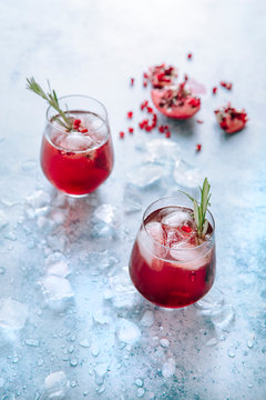 Pomegranate gin fizz drinks