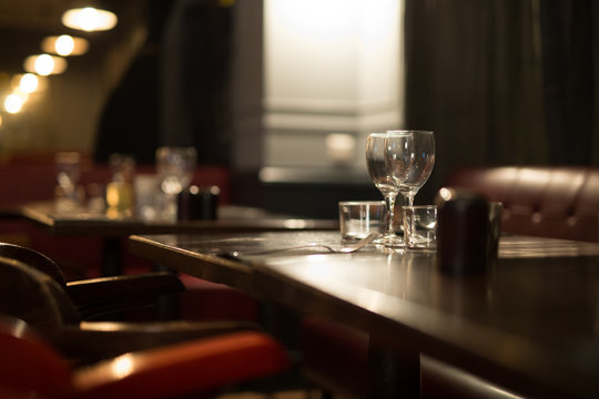 Emptys table at a restaurant
