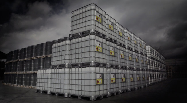 Shipping containers and barrels