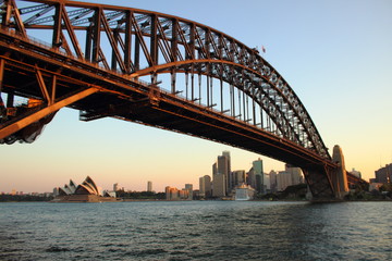 Fototapeta premium Sydney Harbor Bridge at sunset - Australia