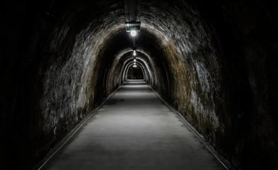 Fototapeta na wymiar Underground Tunnel