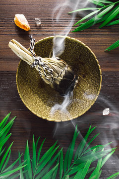 Burning Smudge with Citrine and Quartz Points