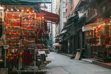 Lascar Row in Hong Kong with vintage stuff stall - obrazy, fototapety, plakaty