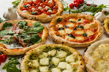 ピッツア　Italian home-made pizza