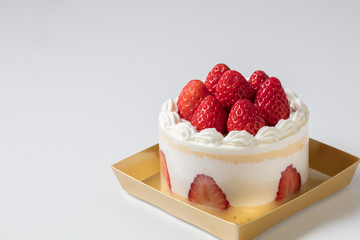 高級感のあるバースデー記念日ホールケーキ