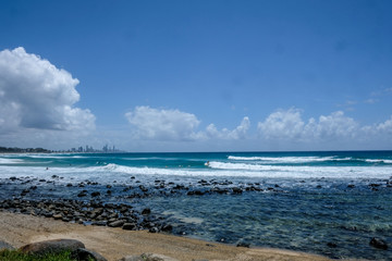 Fototapeta na wymiar View from Burleigh Beach of Surfers Paradise