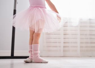 girl is studying ballet.