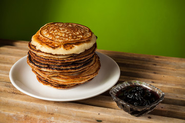 pancakes with jam