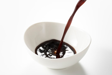 ウスターソース 注ぎ入れる