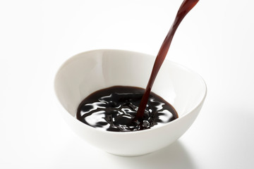 ウスターソース 注ぎ入れる