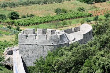 Fototapeta na wymiar fortress in Ston, Peljesac, Croatia