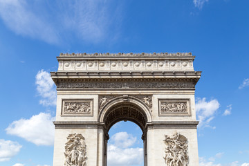 Fototapeta na wymiar Arc de Triomphe in Paris, France