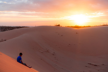 Fototapeta na wymiar The red sand dunes in Mui ne, Vietnam is popular travel destination with long coastline