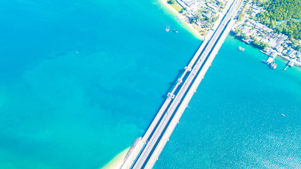 The long bridge across the sea