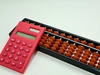 電卓とそろばん　コピースペース