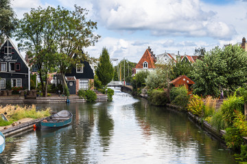 Naklejka premium Amsterdam houses on the canals